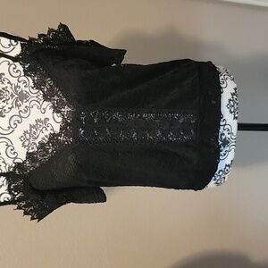 Buckle - Willow & Root - Black Lacy Strappy Off the Shoulder Blouse - L